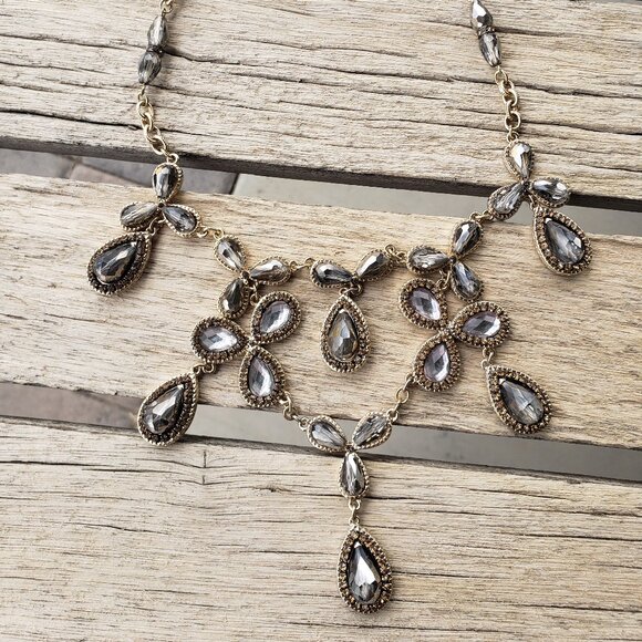 WHBM Gold Tone Statement Necklace w/Gray Stones - Picture 5 of 5